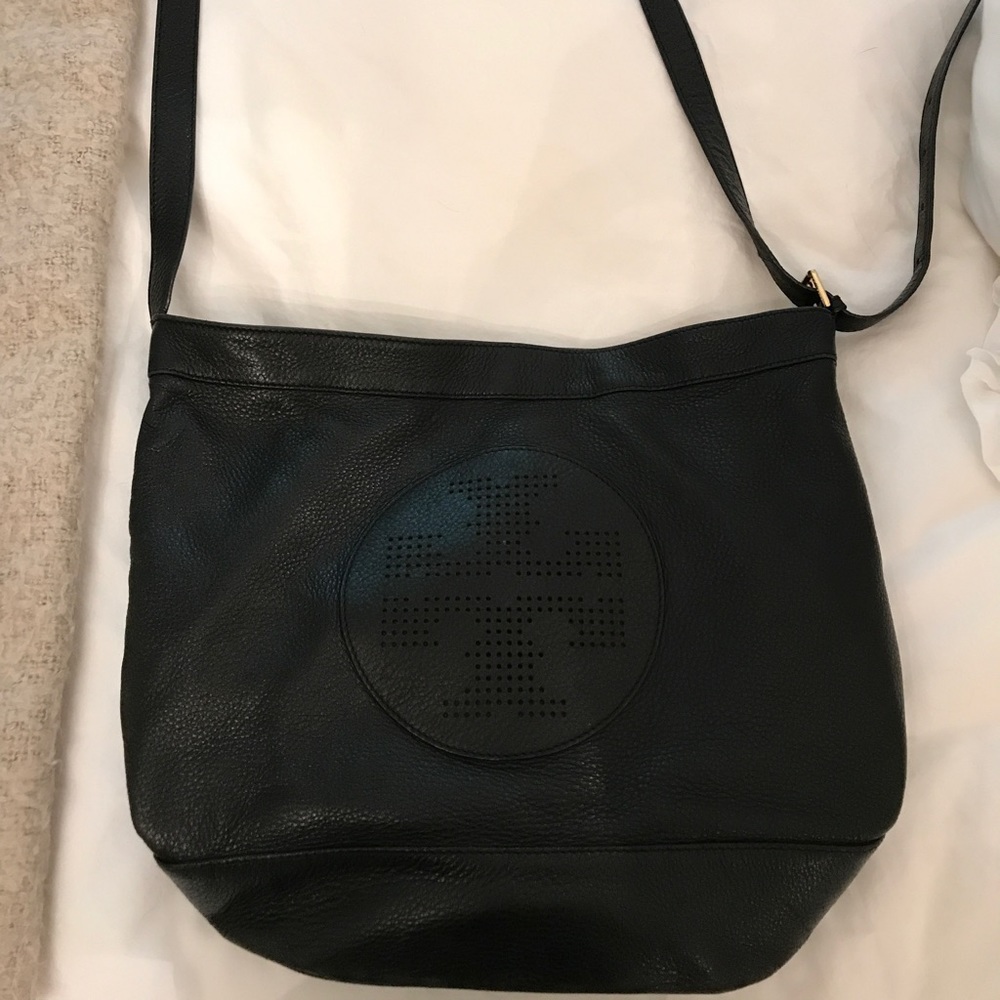 Tory burch bucket bag
