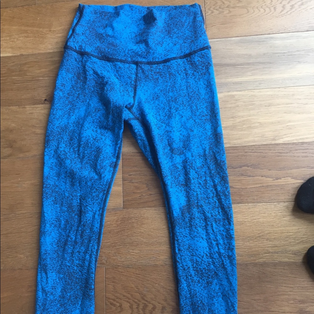 Lululemon leggings size medium