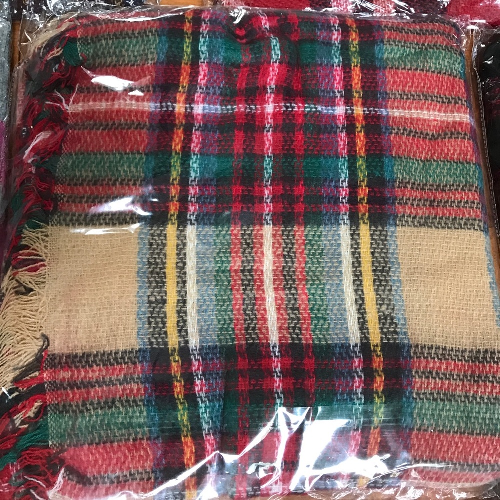 🎈SALE🎈 Oversized Blanket Tartan Plaid Scarf - Picture 2 of 4