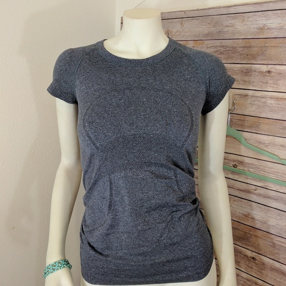 lululemon athletica Tops - Lululemon swiftly tech Short sleeve crew tee gray