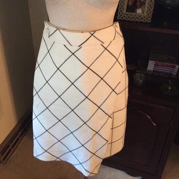 Zara Dresses & Skirts - ZARA Windowpane Skirt NWT