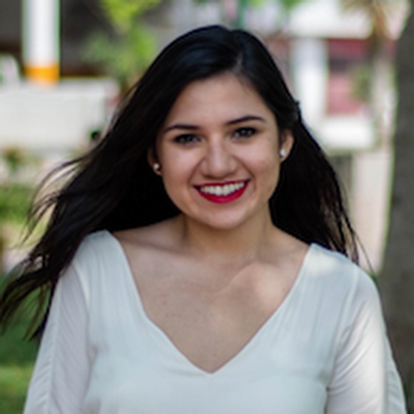 Meet your Posher, Itzel - Picture 1 of 1