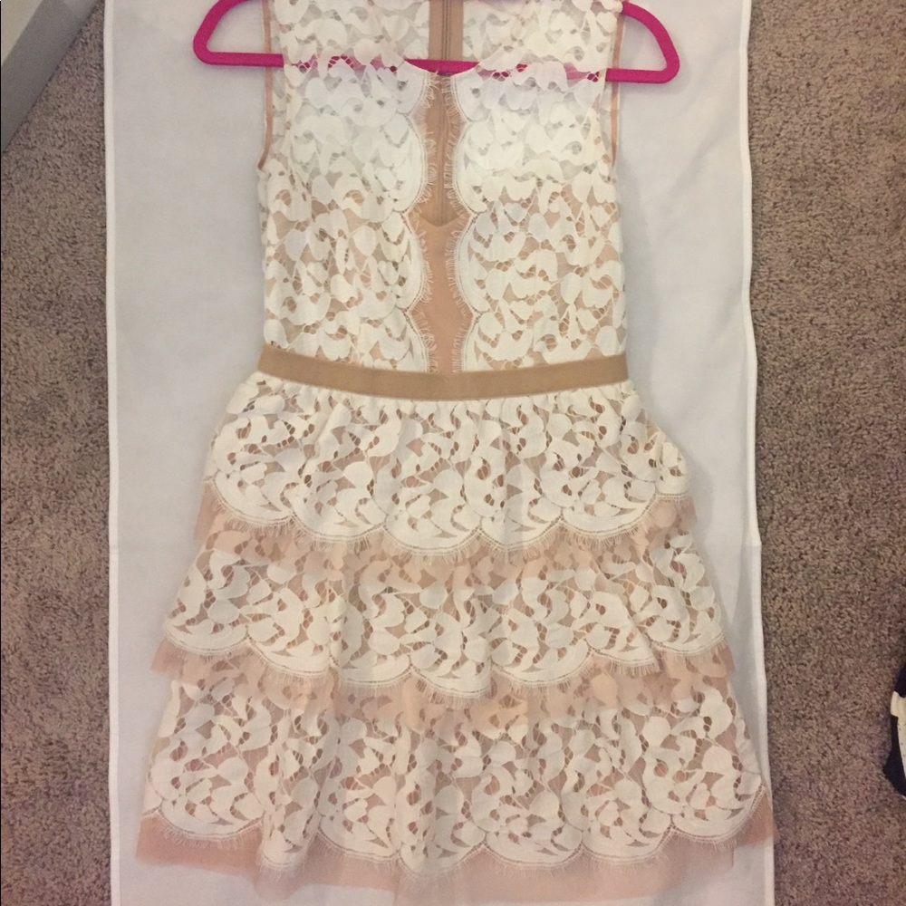 NWT BCBGMAXAZRIA white lace SOPHEA dress