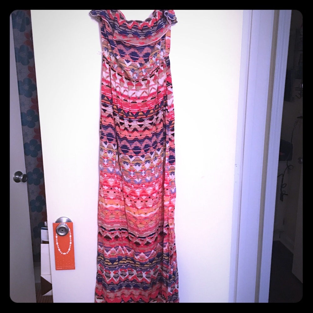 Tribal strapless maxi