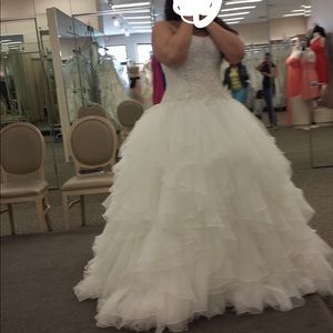 David bridal wedding dress