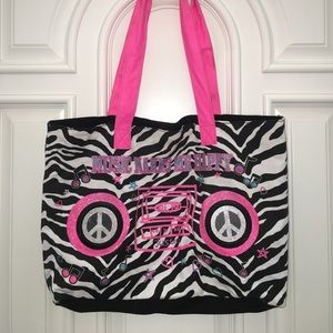 Justice speaker tote