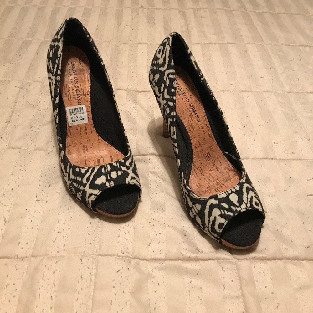 Black & White Christian Soriano Pumps