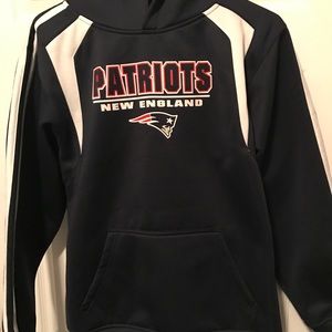 Boys New England Patriots sweatshirt
