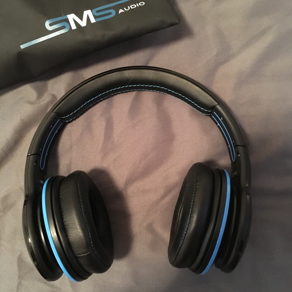 Street 50 headphones by SMS audio