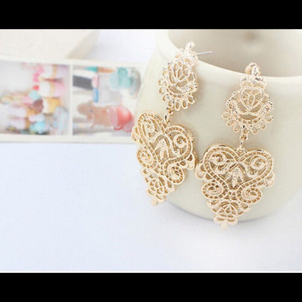 🌼 Gold Bohemian Dangle earrings - Picture 2 of 2