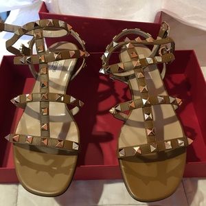 Valentino Garavani Rockstud Gladiator Sandal