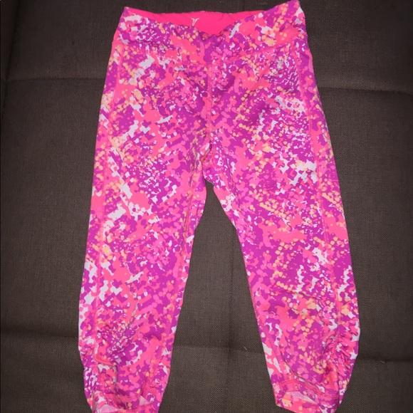 active leggings - Picture 1 of 3