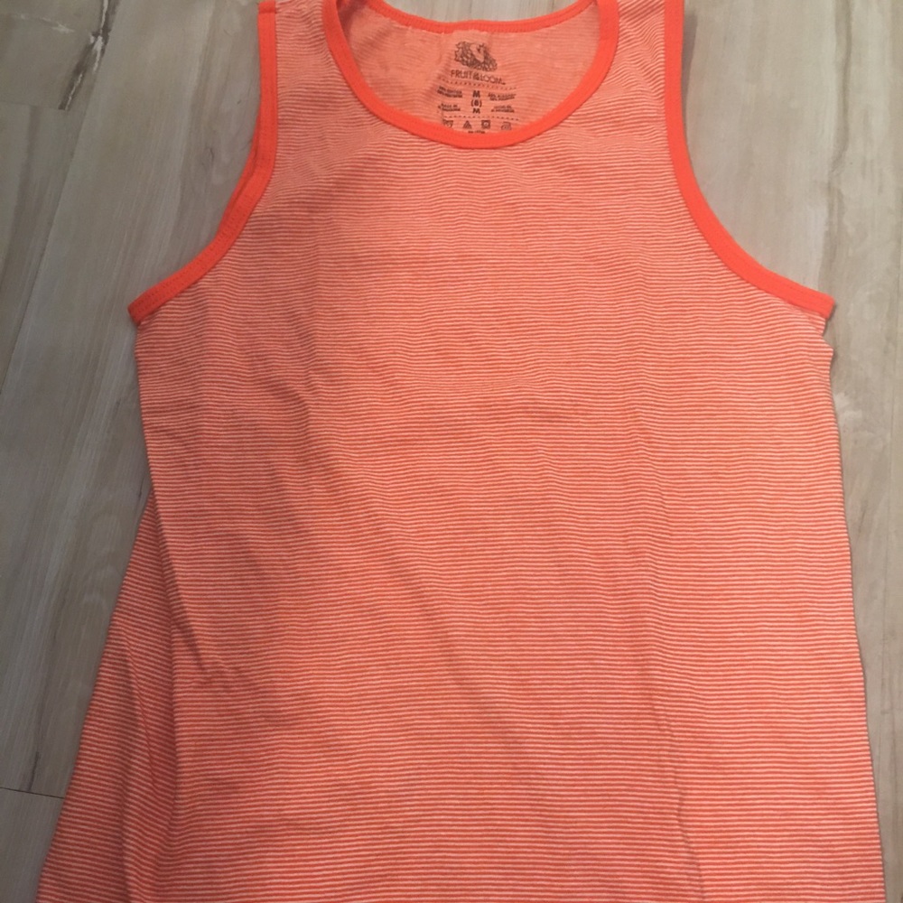 Boys Size 8 tank top 🌊