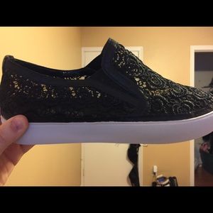 Brand new lace flats