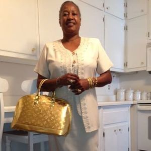 Meet your Posher, Frederica