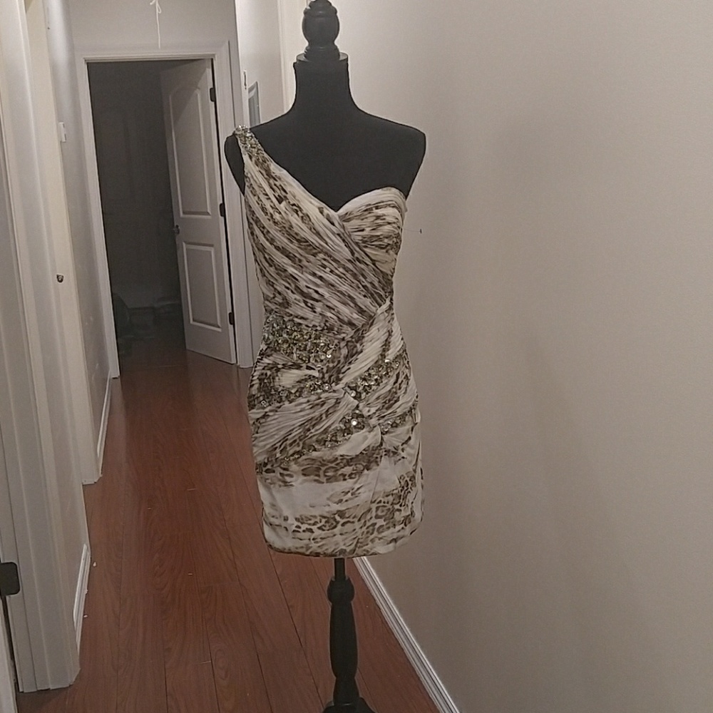 Terani Couture dress white size 4 cocktail dress