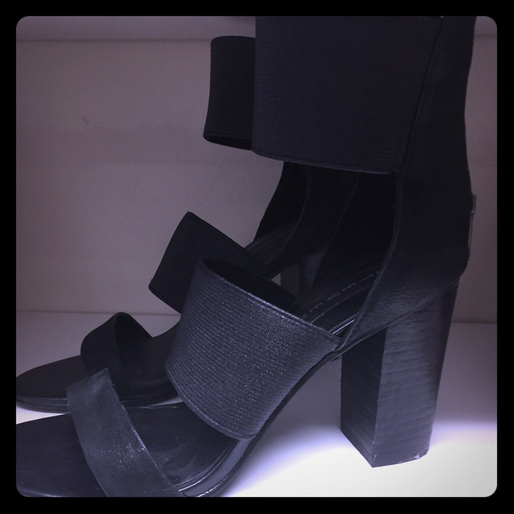 Black Steve Madden Sandal