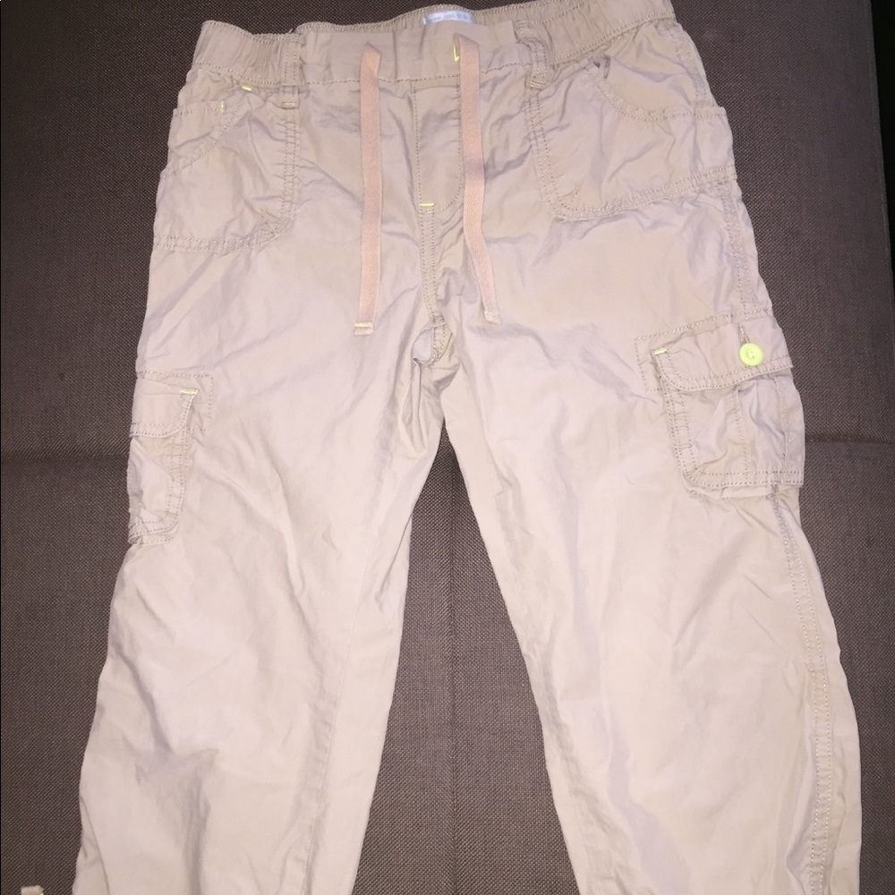 girls khaki capris
