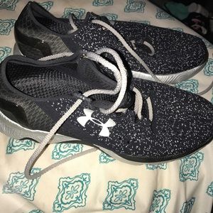 Under Armour Sneakers