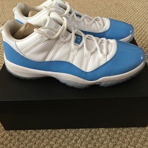 Air Jordan 11 Retro Low University Blue Size 11