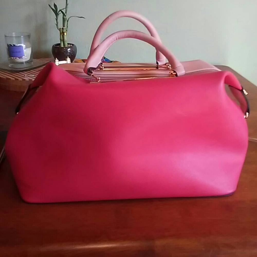 Hot pink and pastel pink purse brand new