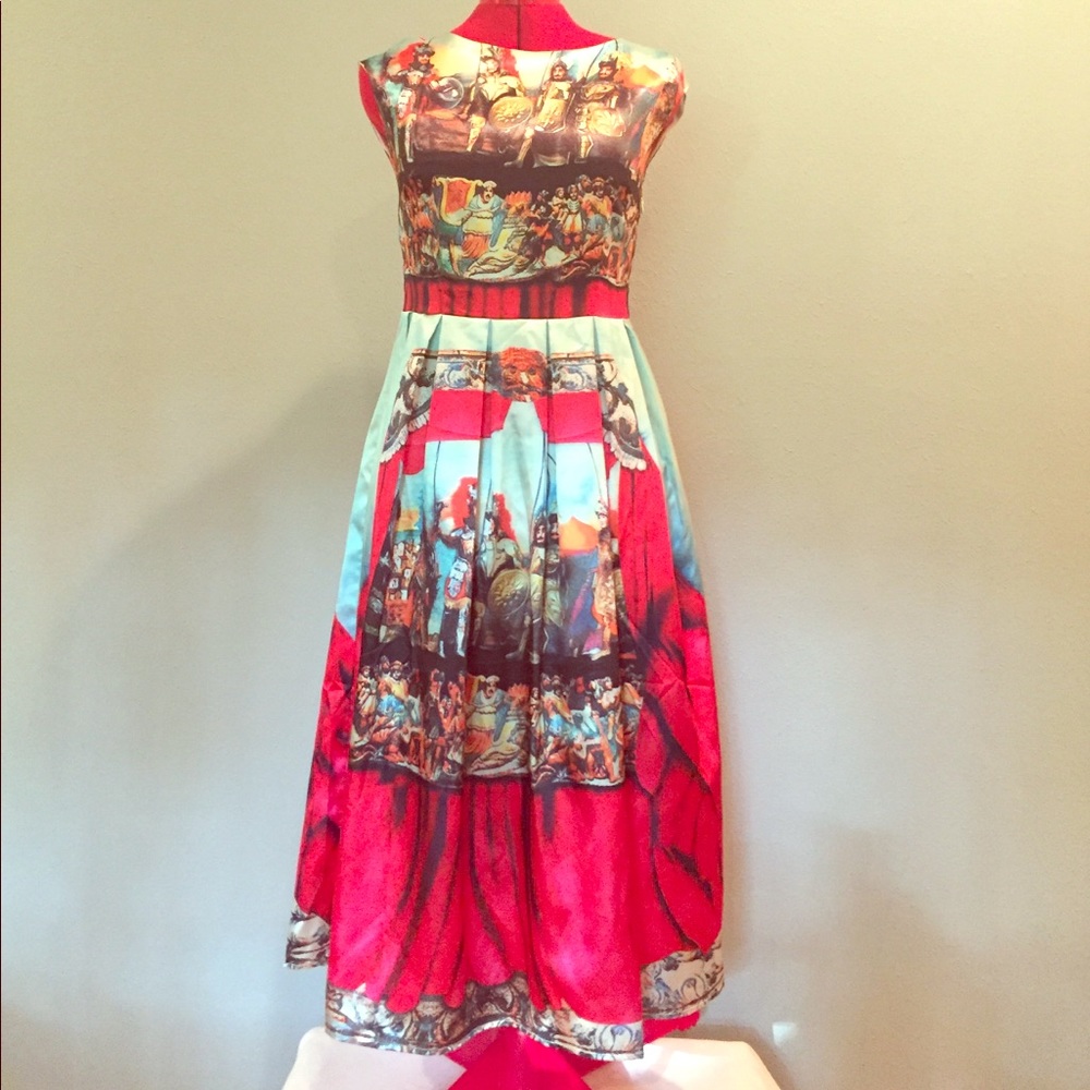 History teacher's fun Roman boutique dress!