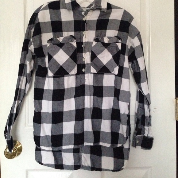 Black and White Button down Boyfriend Flannel - Picture 1 of 5