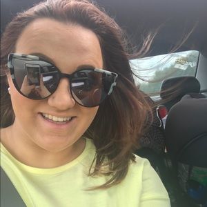 Meet your Posher, Taylor