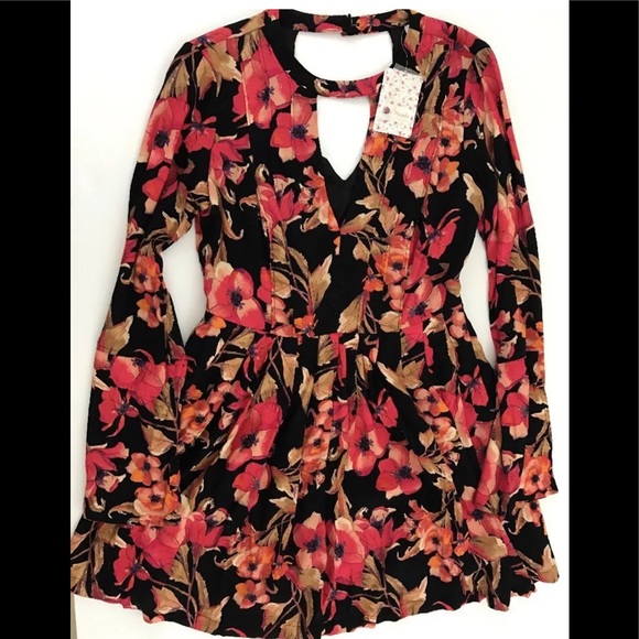 Free People Dresses & Skirts - Free People Floral Long Bell Sleeve Keyhole Dress