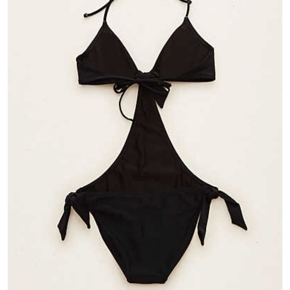 aerie Other - AERIE Cutout One Piece Swimsuit