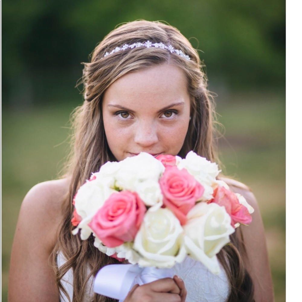 Davids Bridal tie back headband