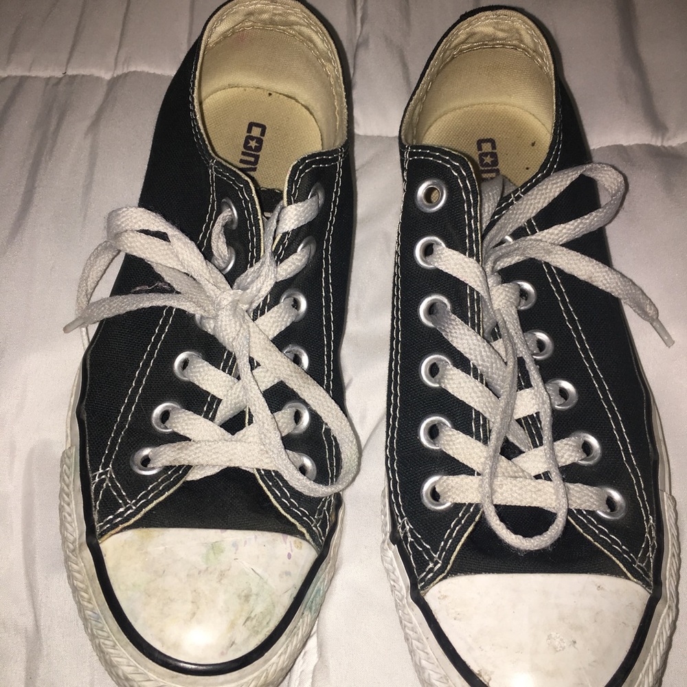 black converse