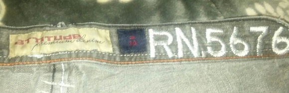 Men's  attitude denim shorts - Picture 2 of 3