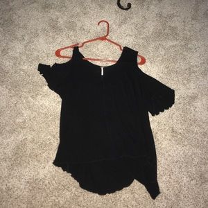 FREE PEOPLE OFF THE SHOULDER TOP