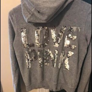 Grey pink v.s hoodie