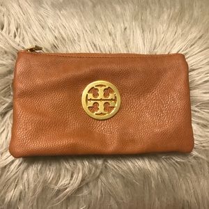 Tory burch clutch