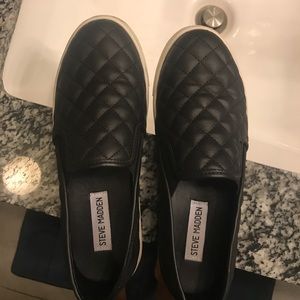 Steve Madden Black fashion sneakers