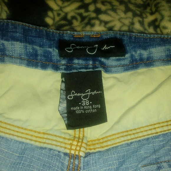 Men's Sean John denim shorts - Picture 2 of 3