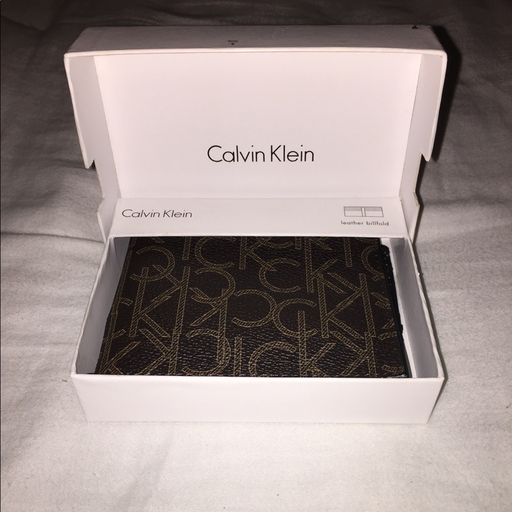 NWT Calvin Klein wallet