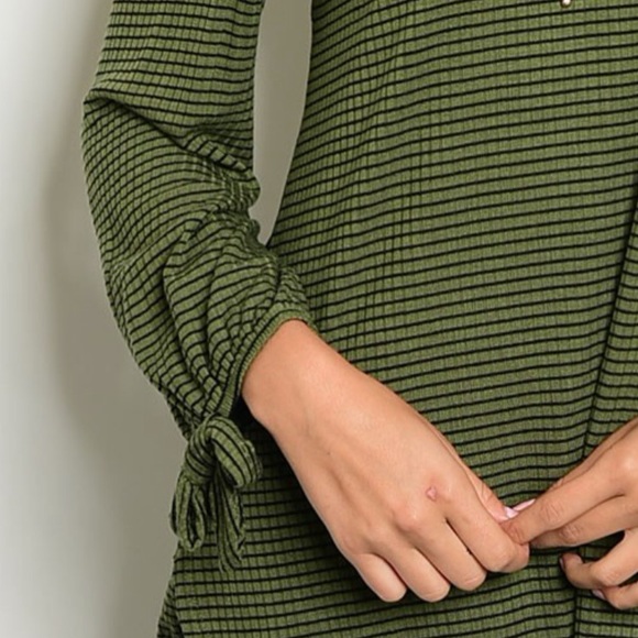 Off the shoulder top - Picture 3 of 5