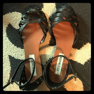 Adorable Mary Jane cutout black flats