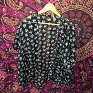 Floral patterned kimono