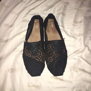 Black Lacy Toms