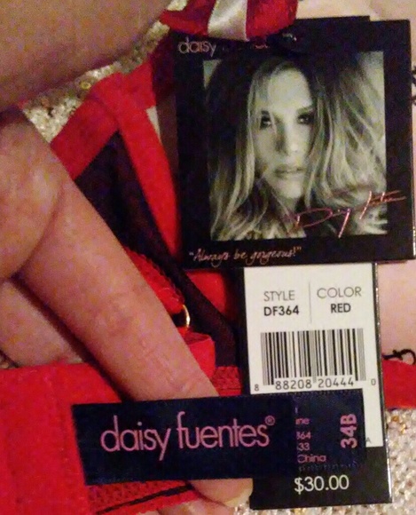 Daisy Fuentes push up demi bra - Picture 3 of 3