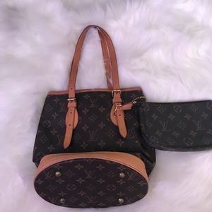 Real louisvuitton bucket