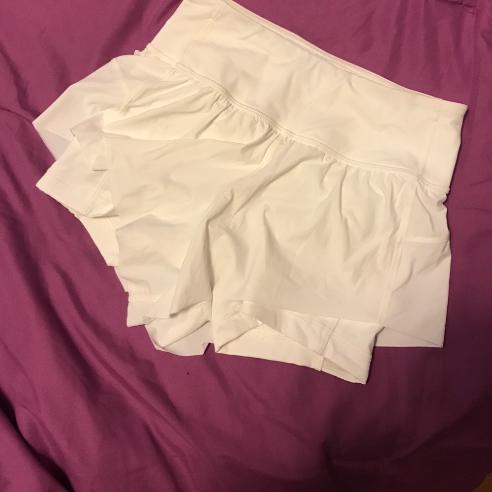LULULEMON SQUAD GOALS SHORTS
