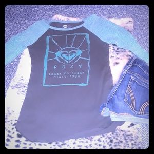 Long sleeve Roxy shirt!