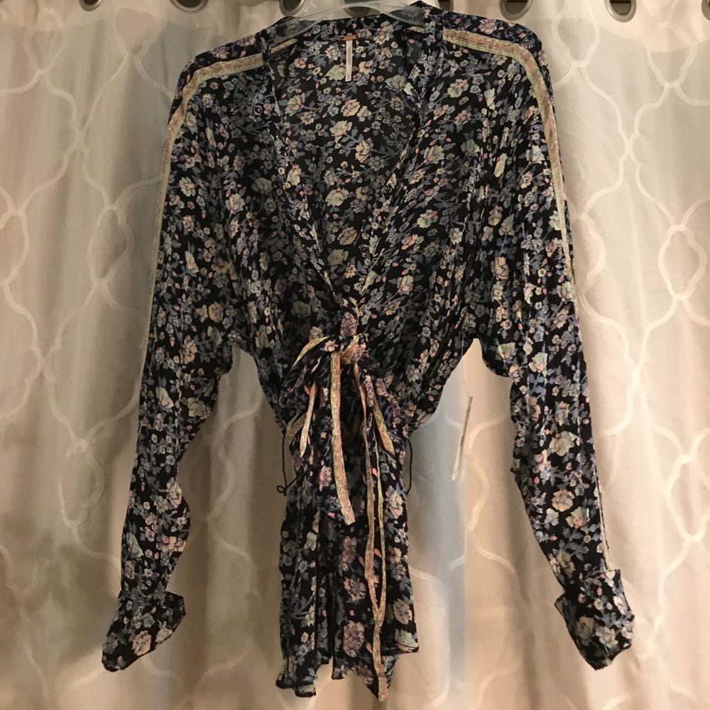NWT Free people long sleeve blouse with tie-waist