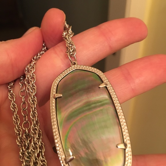 Kendra Scott Rayne Necklace in Black Pearl - Picture 5 of 5