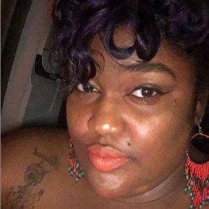 Meet your Posher, Lenise